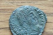 Ancient Roman Coin - Great Collectible Piece!