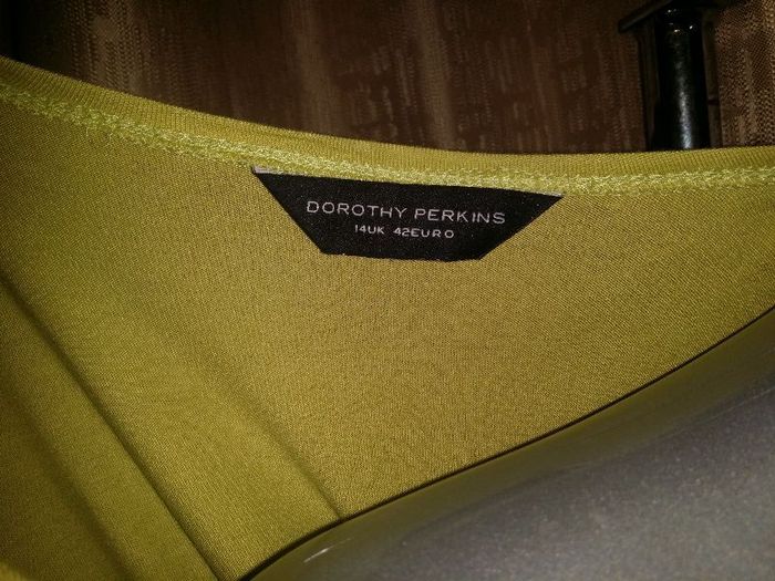 Dorothy Perkins lovely oversize lemon top size UK14 EUR42 Postage included