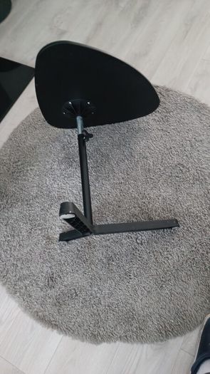 Adjustable coffee / laptop table