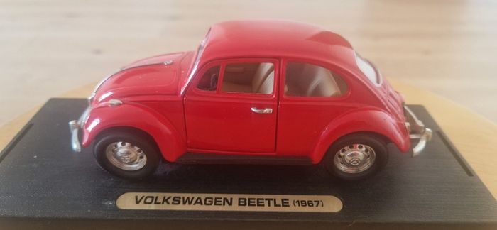 Road Legends VW Beetle 1967 1:24 Red