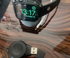 iPhone & Apple Watch Chargers