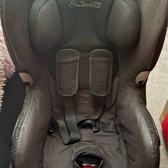 Maxi-Cosi Axiss Toddler Car Seat With Swivelling Base