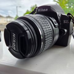 Nikon D40