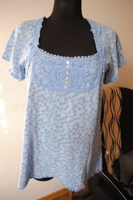M&S floral blue top size UK14 EU42 Postage included