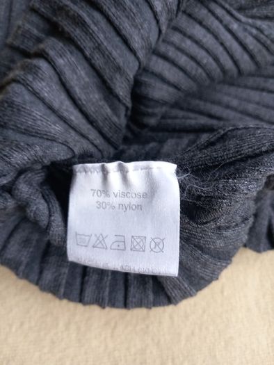 Paco Charcoal V Neck Ribbed Jumper