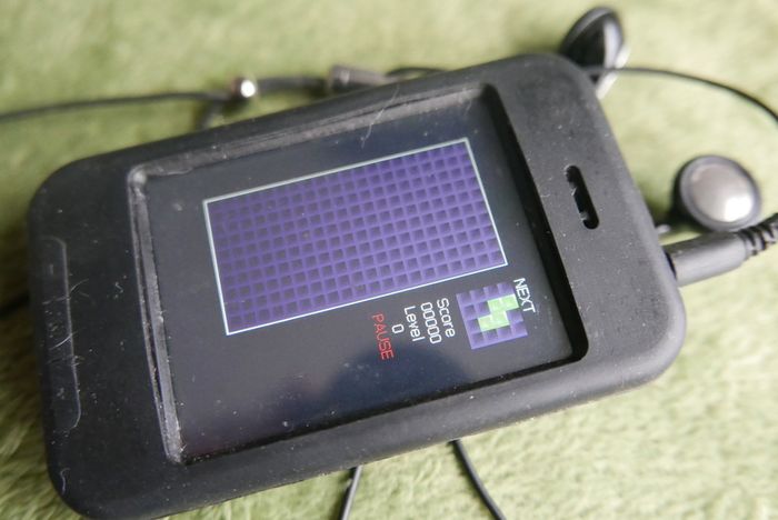 8GB MP4 Player Touch Screen FM Radio