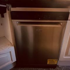 Dishwasher - Whislpool  6th Sense PowerClean
