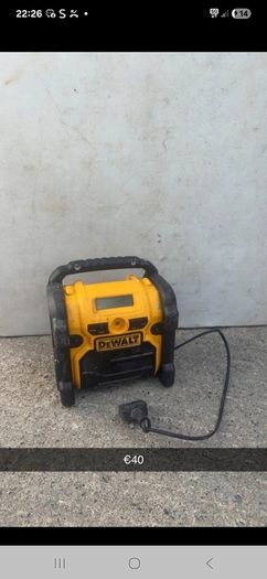 dewalt radio