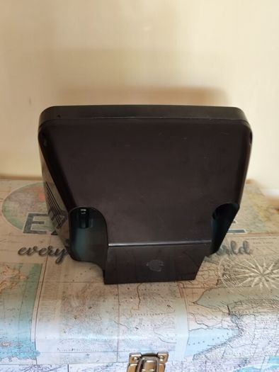 Retro TV Smartphone Screen Magnifier  Vintage Style Gadget