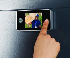 Yale Standard Digital Door Viewer 500 - Live Viewing - High Quality Camera