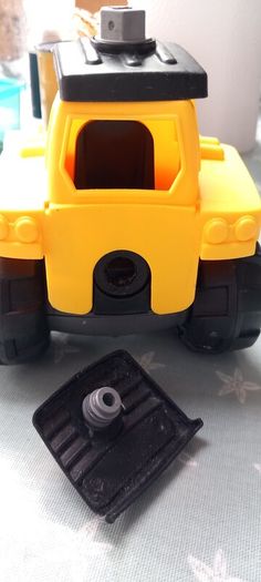 Dump truck screw unscrew toy