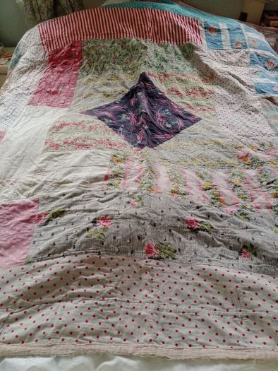 vintage scrap quilt, antique quilt, Rag quilt