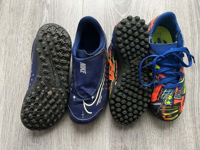 Soccer boots