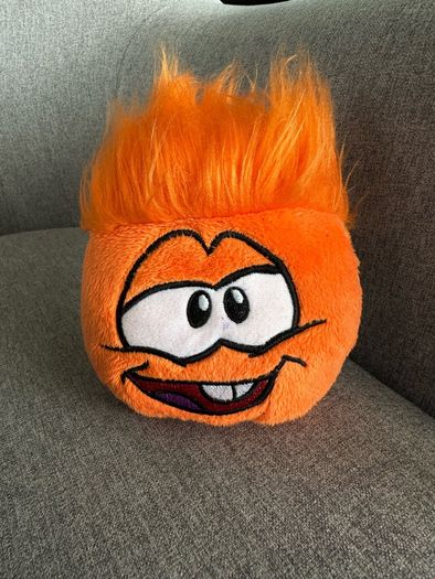 Club Penguin orange puffle