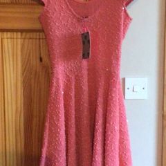 Bnwts Boohoo Ladies Coral dress Size 10 includes postage