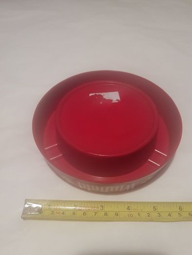 Winfield advertising ashtray,used good condition ,take as is , collectors item with smoking ban on ashtrays advertising ,,price includes post to anywhere in ireland thank you,