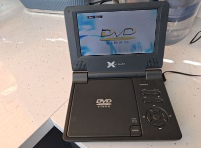 Portable dvd player