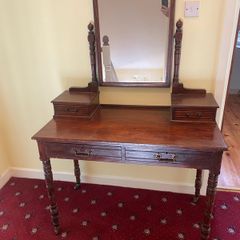Antique-Style Wooden Dressing Table / Vanity with Mirror