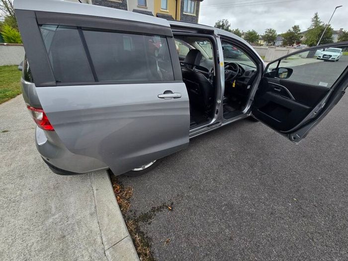 2015 Mazda Premacy