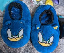 sonic the hedgehog slippers