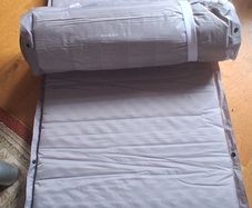 Self inflating camping mats