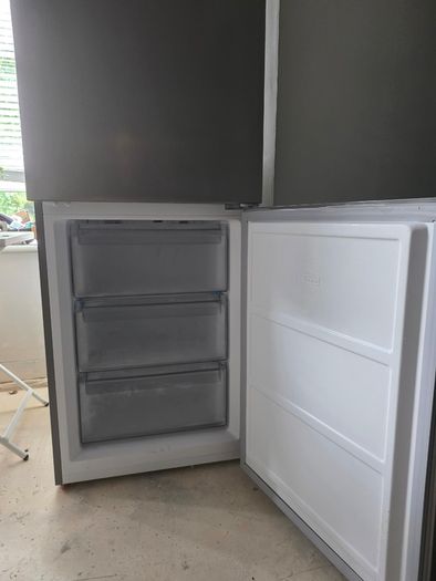 Kenwood fridge freezer