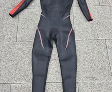 Wetsuit