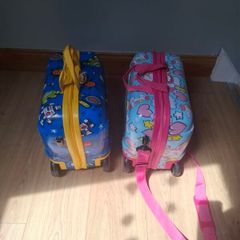 Kids suitcases