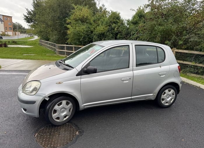 2004 Toyota Yaris