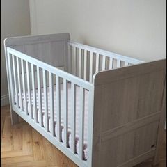 Pristine cotbed mamas & papas