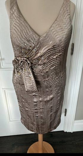 wedding guest outfit