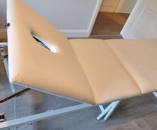 massage table