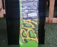 Kids snowboard
