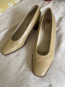 Euro Chic Italian leather heels Camel/ Tan Colour 38.5 UK5.5