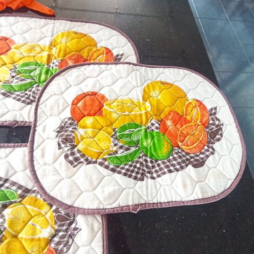 1980s dinner place mats