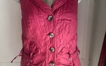 Kapalua pink gilet size UK10/12  EU38/40 Postage included