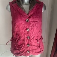 Kapalua pink gilet size UK10/12  EU38/40 Postage included