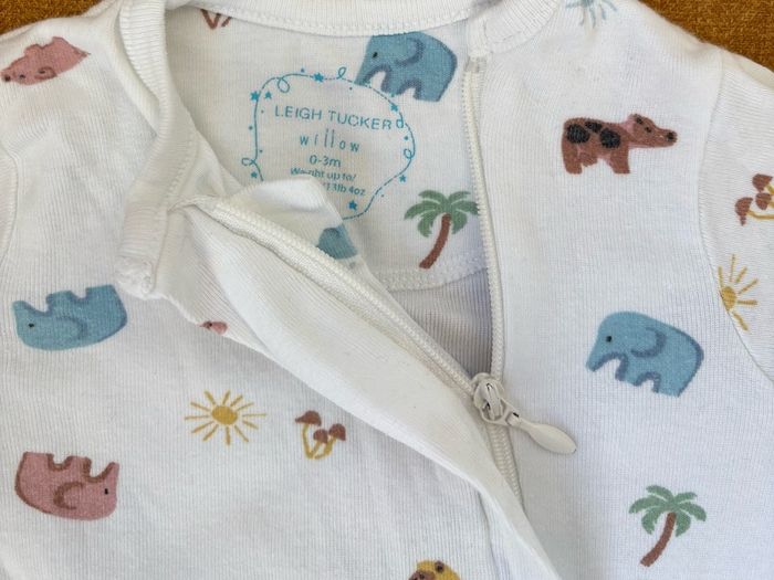 Leigh tucker baby zip up sleep-suit 0-3m