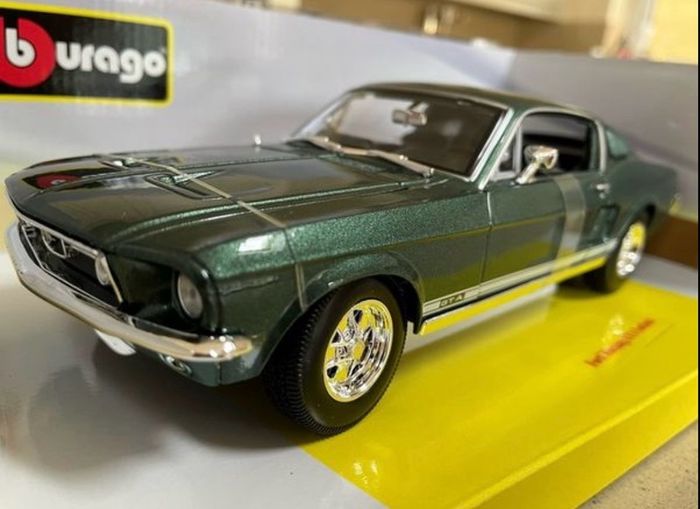 Ford Mustang GTA Fastback 1:18 Burago Rare