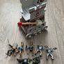 Medieval - Boys Toys - Assault Tower with lots of Figurines - WOULD BE A LOVELY CHRISTMAS GIFT Image 3