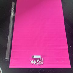 pink blind