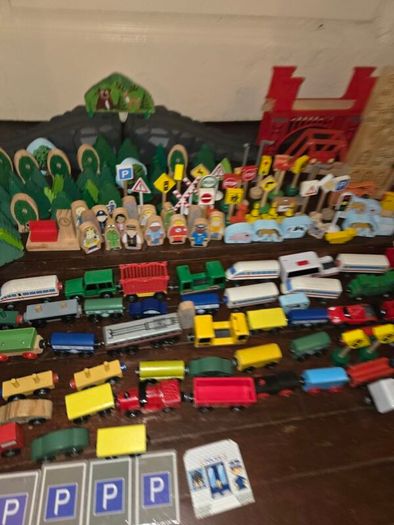 550+ Piece Train Set - Tracks, Vehicles, People, Buildings, Signs