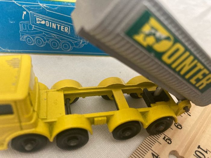 Matchbox 52. AEC 8 Wheel tipper. Pointer brand. Mint in box. Fully working.