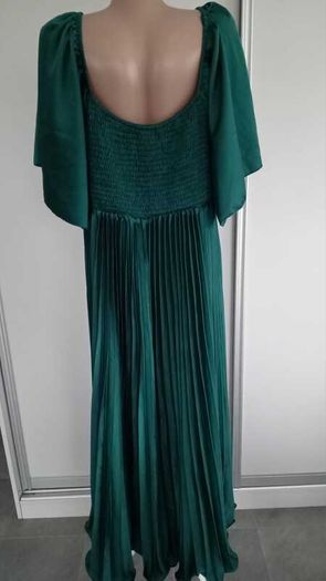 Dress size 18