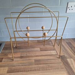 Magazine holder