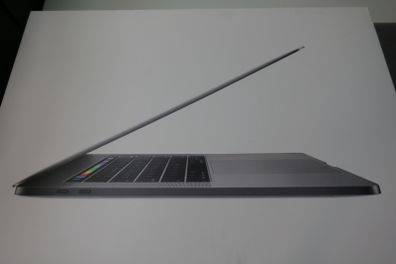 Macbook Pro 15" 2017 Ssd512gb 16gbram