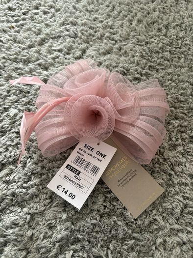 Brand new with tags , clip facinator