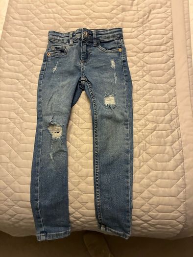 Girls Clothes Bundle (Age: 6)