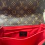 Shoulder Bag Image 10