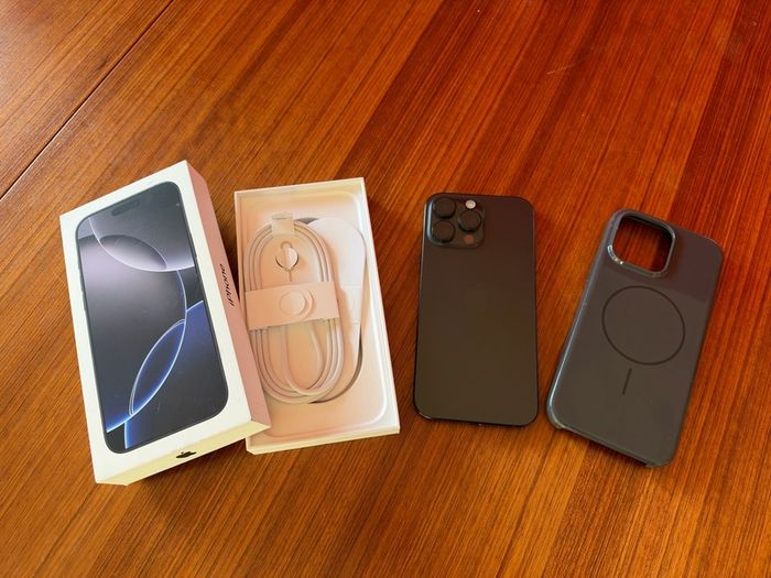 iPhone 16 Pro Max